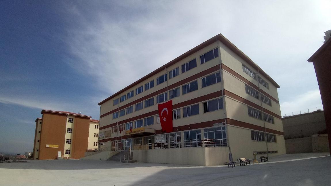 Tarsus Şehit Halil Özdemir Fen Lisesi Fotoğrafı
